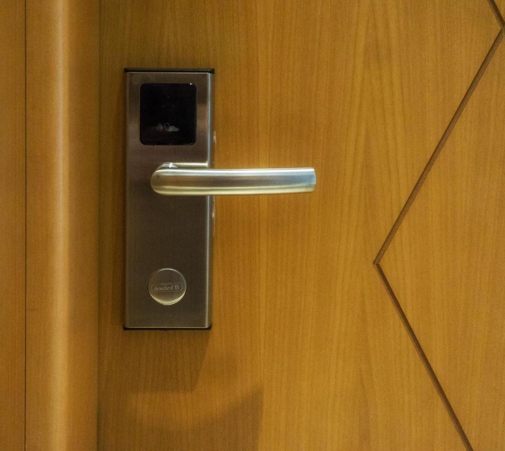 Hotel Londra Rimini Luaran gambar